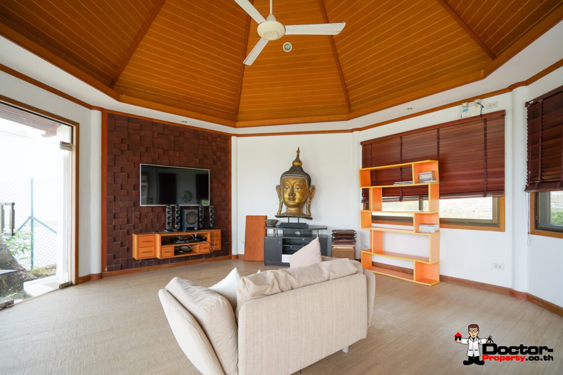 5 Bedroom Villa – Bang Rak – Koh Samui – for sale