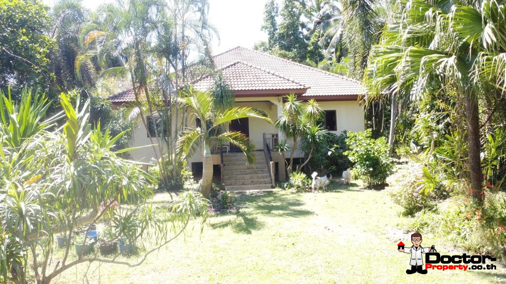 1 House – 2 Bungalows – 5 Bedrooms – Lipa Noi – Koh Samui – For Sale
