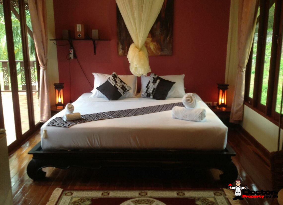 Fantastic Thai Style 6 Bedroom Villa in Bang Makham – Koh Samui – For Sale