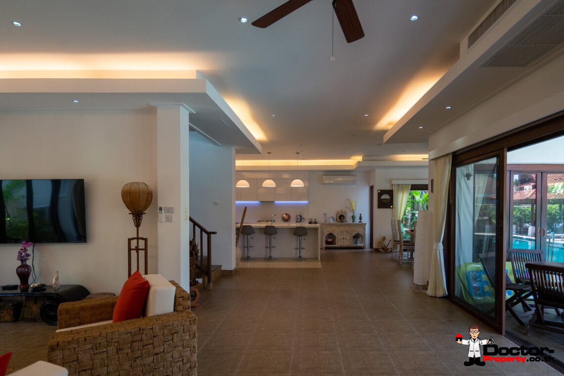 Traditional Style 4 Bedroom Villa, near Beach – Hua Thanon, Koh Samui – For Sale