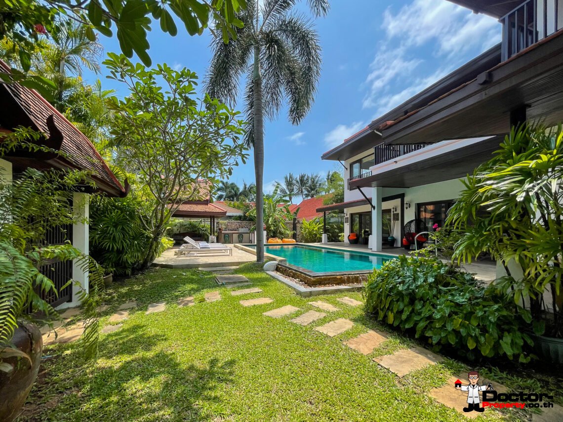 Traditional Style 4 Bedroom Villa, near Beach in Laem Set, Koh Samui – For Sale