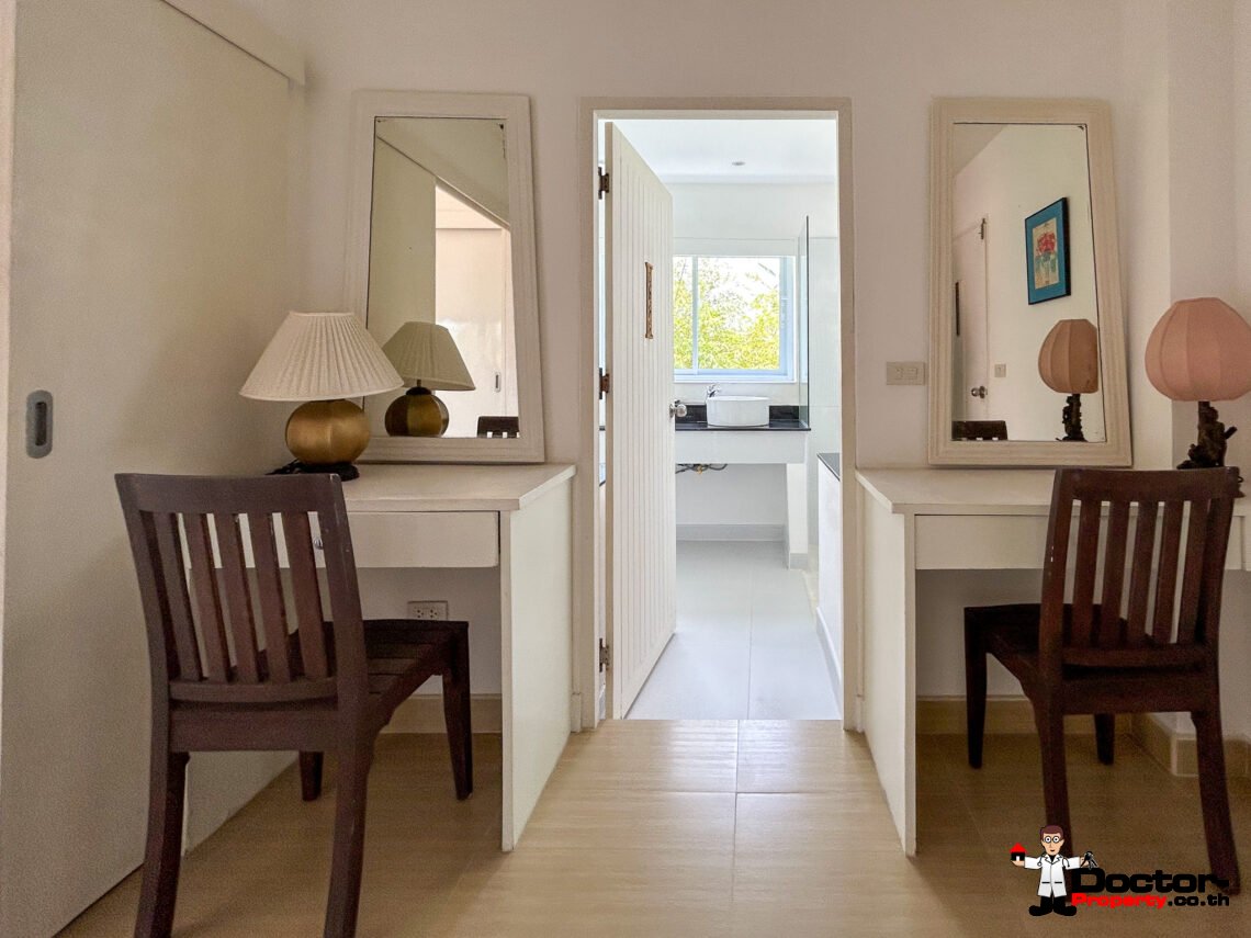 Traditional Style 4 Bedroom Villa, near Beach – Hua Thanon, Koh Samui – For Sale