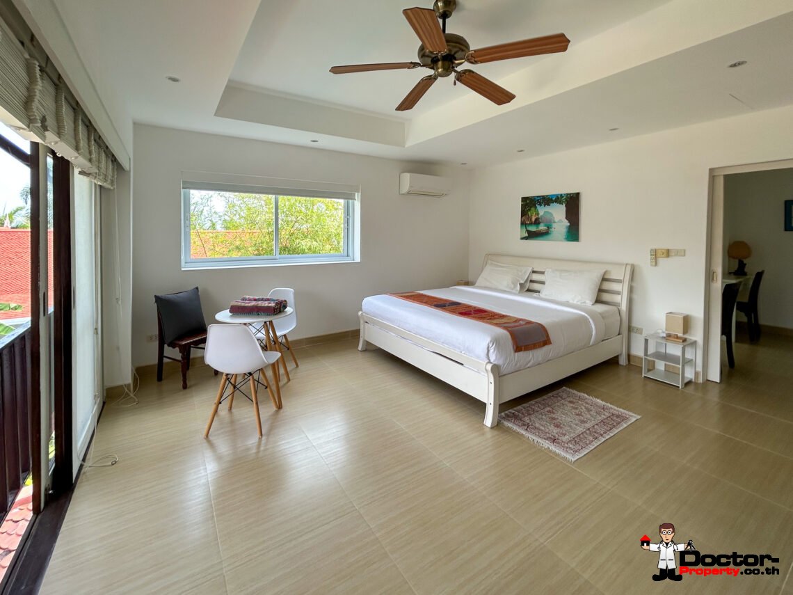 Traditional Style 4 Bedroom Villa, near Beach – Hua Thanon, Koh Samui – For Sale