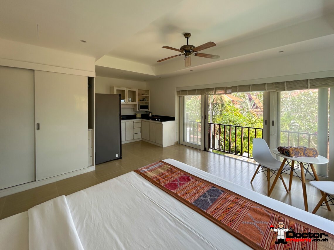 Traditional Style 4 Bedroom Villa, near Beach – Hua Thanon, Koh Samui – For Sale