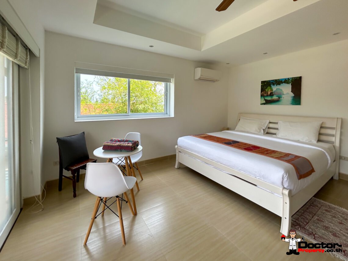 Traditional Style 4 Bedroom Villa, near Beach – Hua Thanon, Koh Samui – For Sale