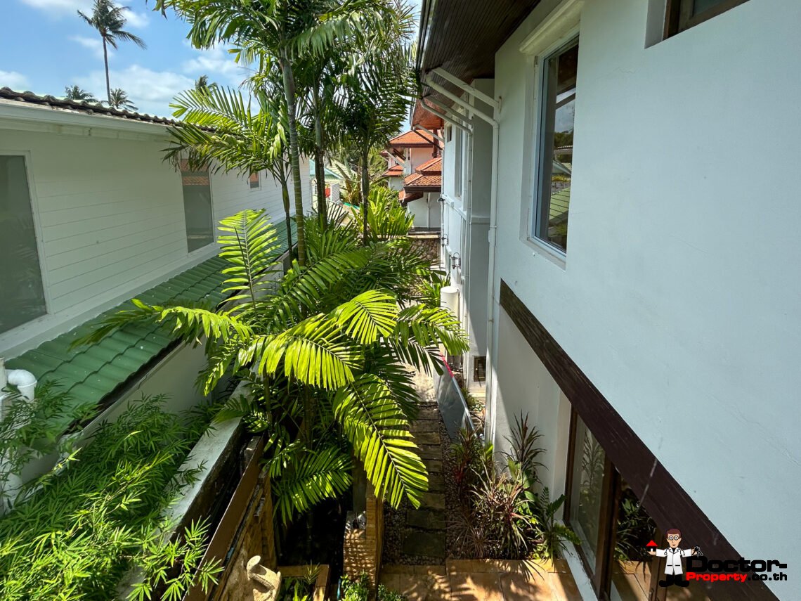 Traditional Style 4 Bedroom Villa, near Beach – Hua Thanon, Koh Samui – For Sale