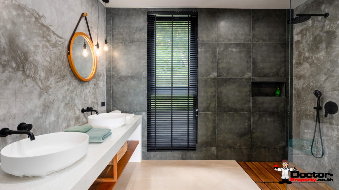 Luxurious 3 Bedroom Sea View Villa in Chaweng, Koh Samui – For Sale