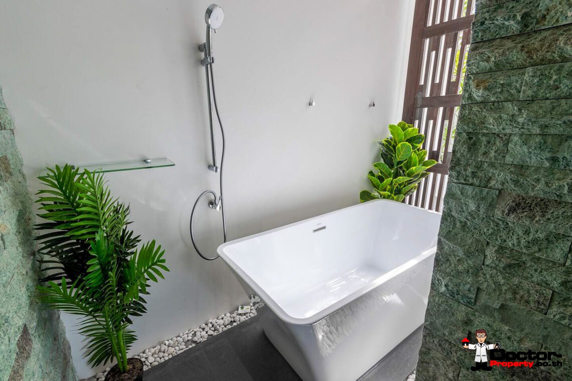 Stunning Luxury 4 Bedroom Seaviews Villa in Mae Nam Hills, Koh Samui – For Sale