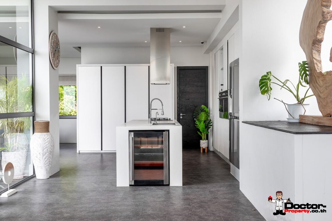 Stunning Luxury 4 Bedroom Seaviews Villa in Mae Nam Hills, Koh Samui – For Sale