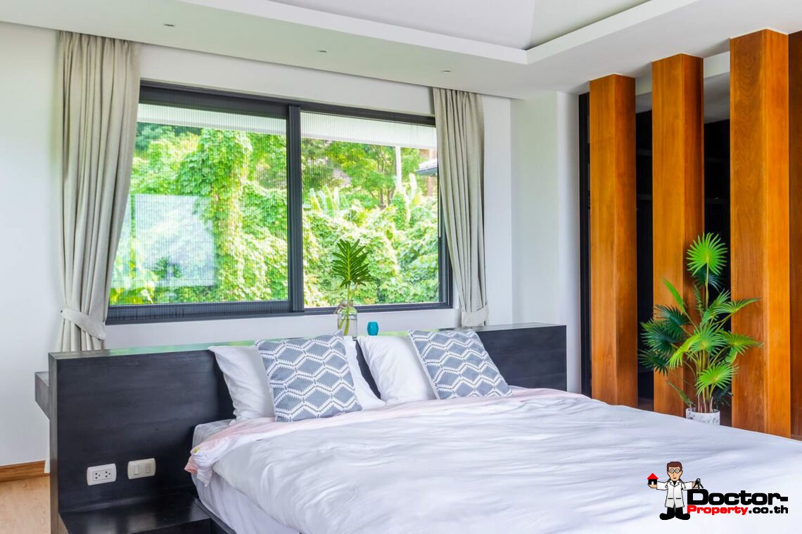 Stunning Luxury 4 Bedroom Seaviews Villa in Mae Nam Hills, Koh Samui – For Sale
