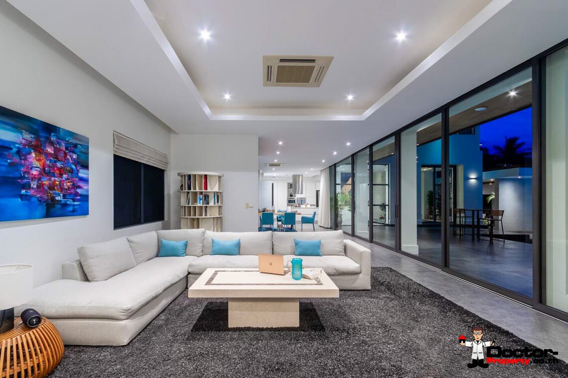 Stunning Luxury 4 Bedroom Seaviews Villa in Mae Nam Hills, Koh Samui – For Sale
