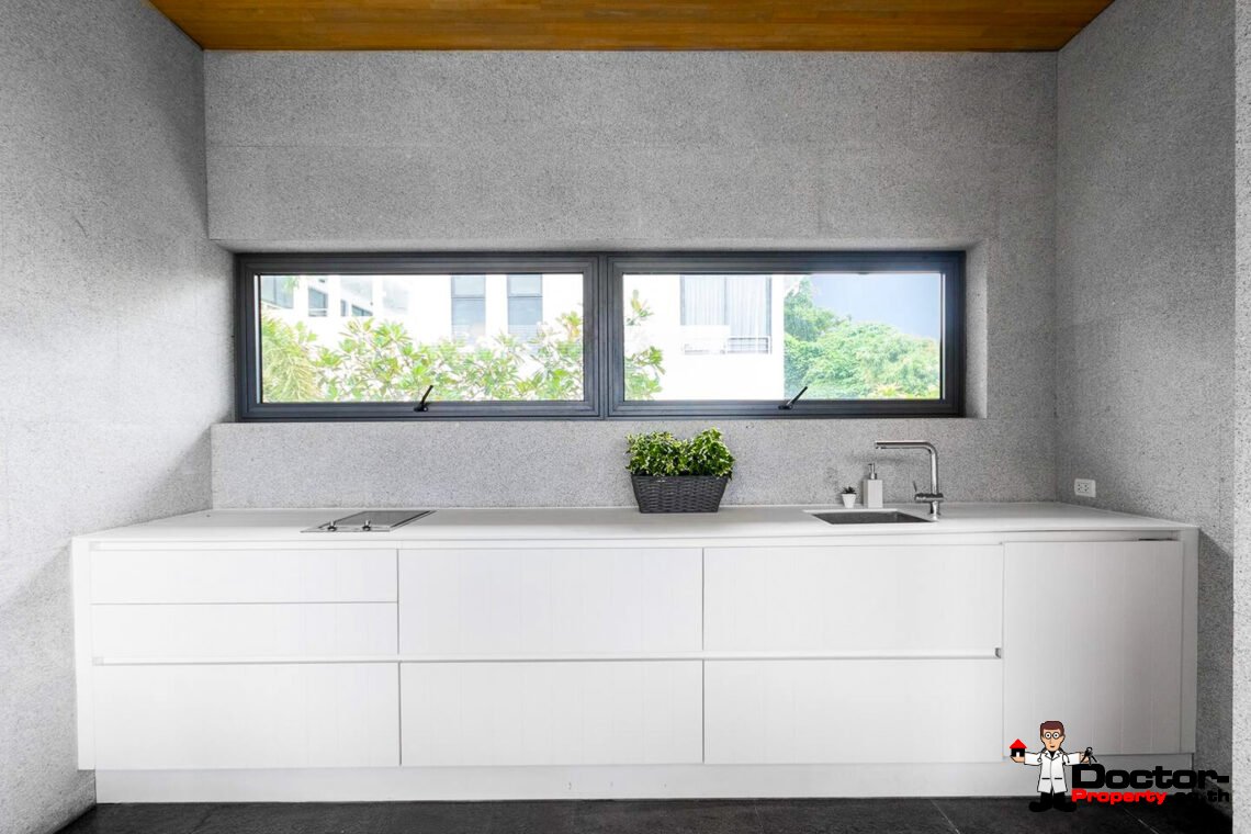 Stunning Luxury 4 Bedroom Seaviews Villa in Mae Nam Hills, Koh Samui – For Sale