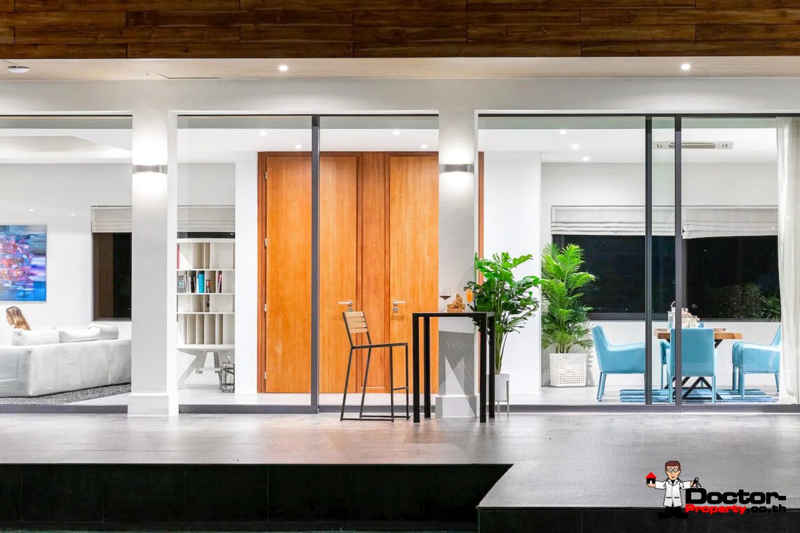 Stunning Luxury 4 Bedroom Seaviews Villa in Mae Nam Hills, Koh Samui – For Sale