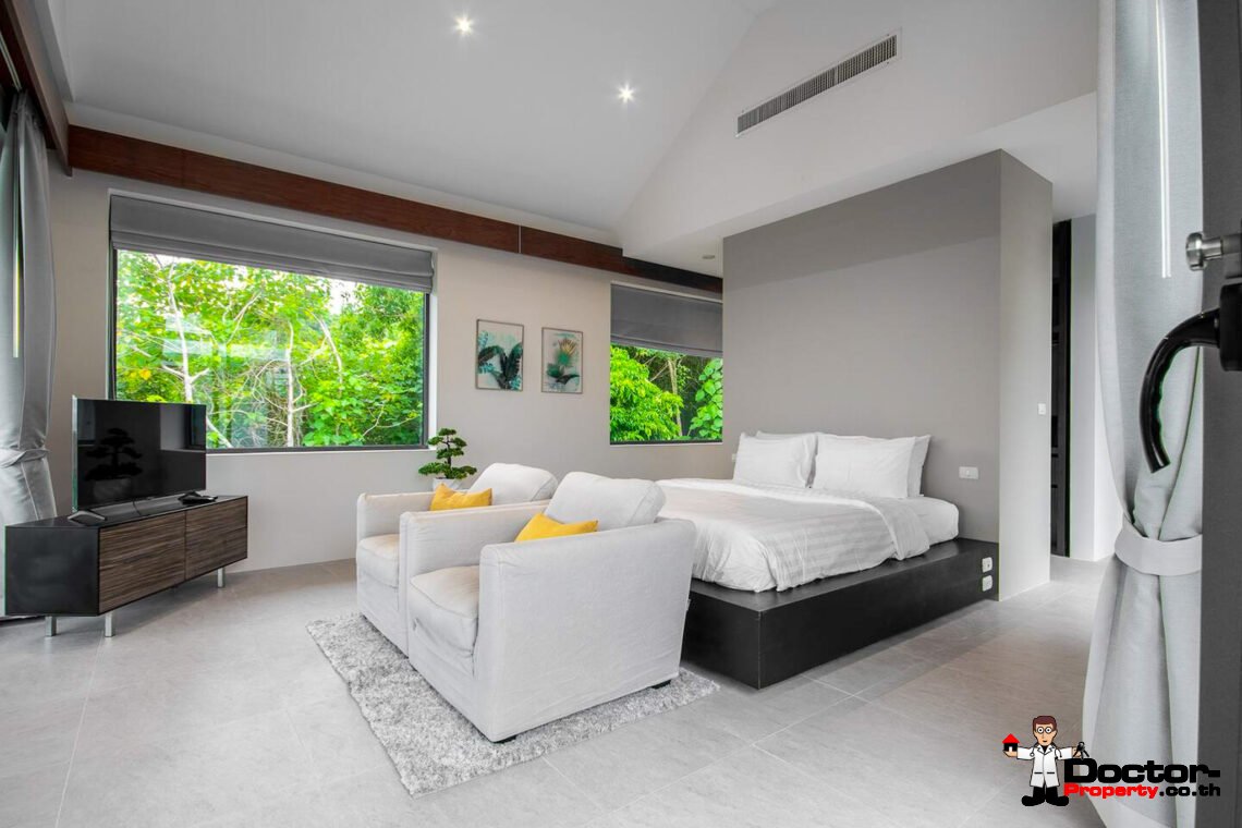 Stunning Luxury 4 Bedroom Seaviews Villa in Mae Nam Hills, Koh Samui – For Sale