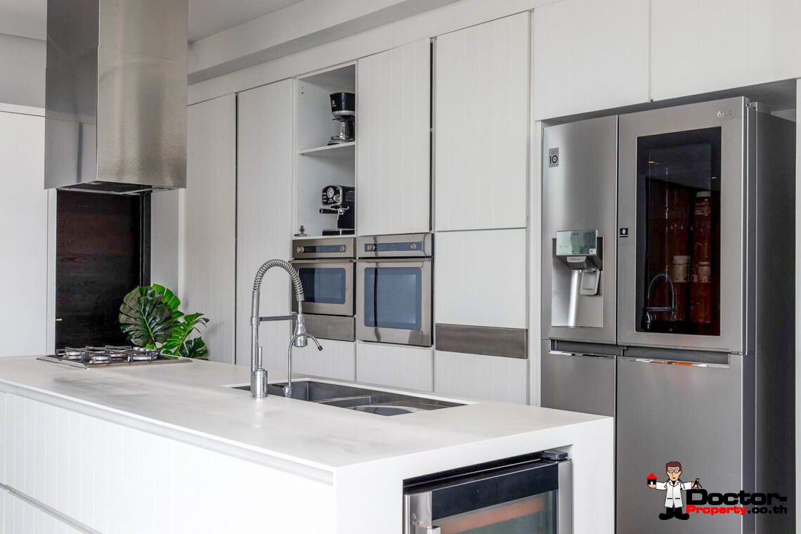 Stunning Luxury 4 Bedroom Seaviews Villa in Mae Nam Hills, Koh Samui – For Sale