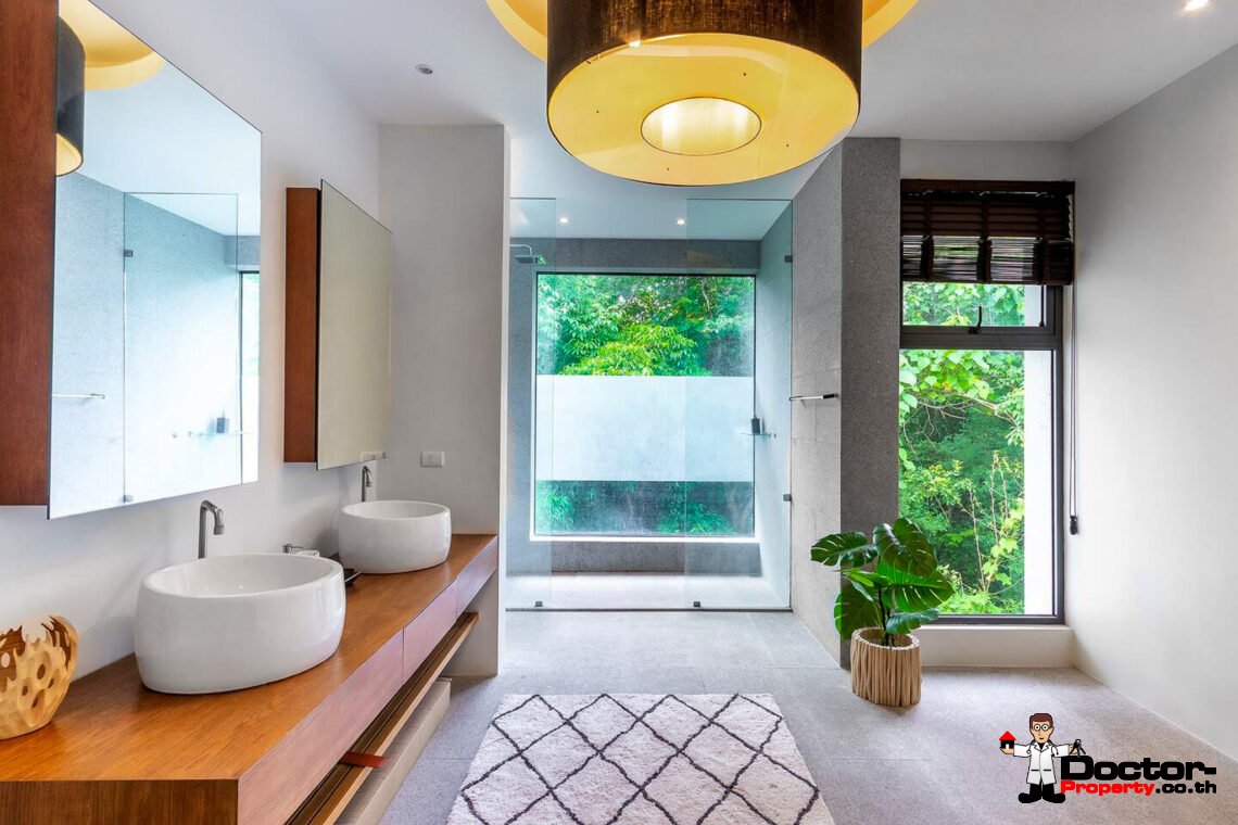 Stunning Luxury 4 Bedroom Seaviews Villa in Mae Nam Hills, Koh Samui – For Sale