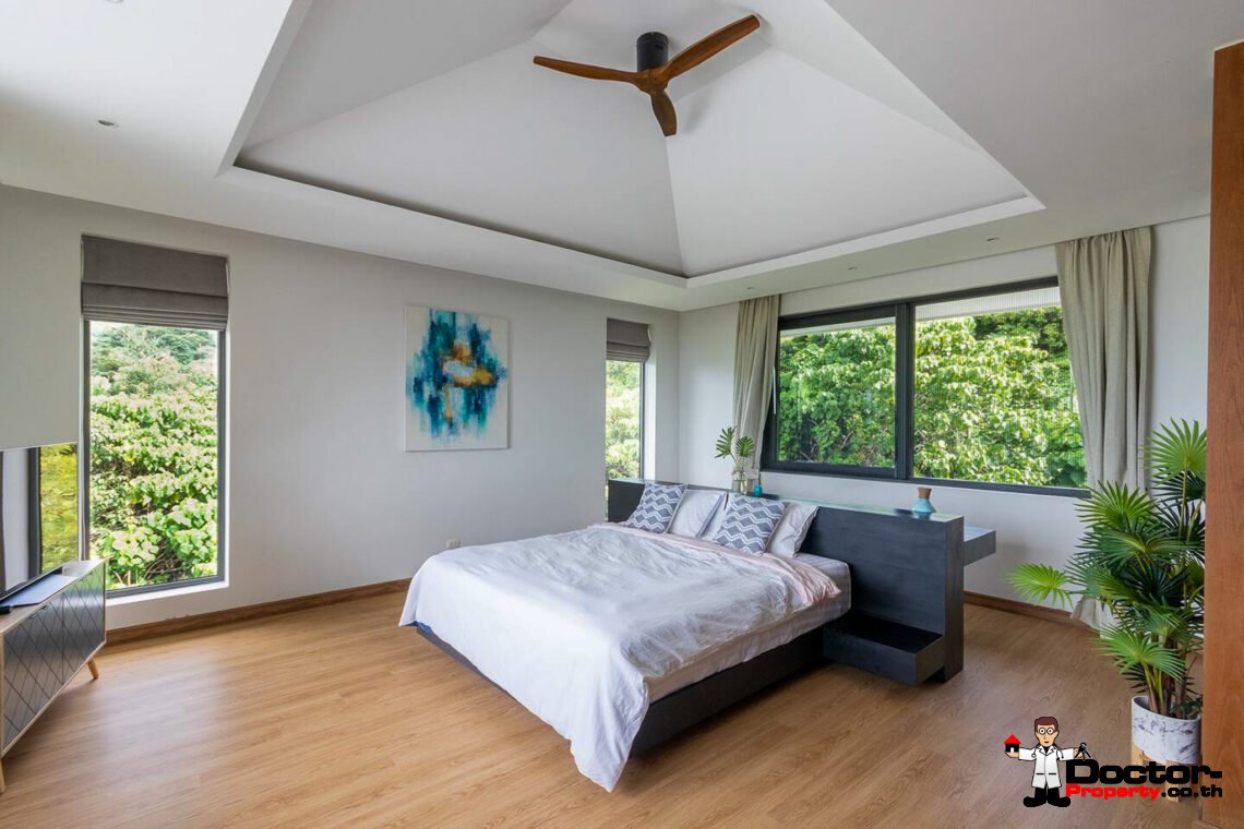 Stunning Luxury 4 Bedroom Seaviews Villa in Mae Nam Hills, Koh Samui – For Sale