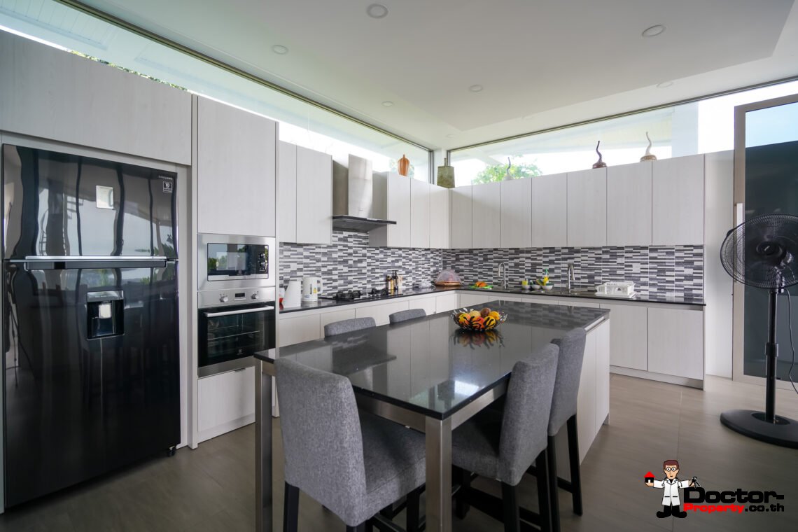 New Luxury 5 Bedroom with Sea View Villa in Bo Phut, Koh Samui – For Sale