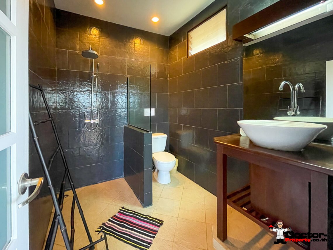 Spacious 5 Bedroom Private Pool Villa with Sea View – Bo Phut, Koh Samui – For Sale