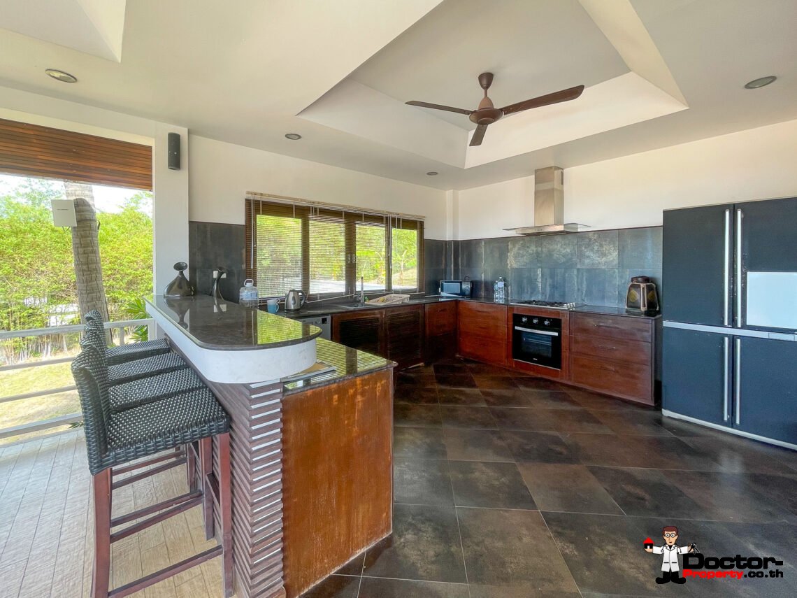 Spacious 5 Bedroom Private Pool Villa with Sea View – Bo Phut, Koh Samui – For Sale