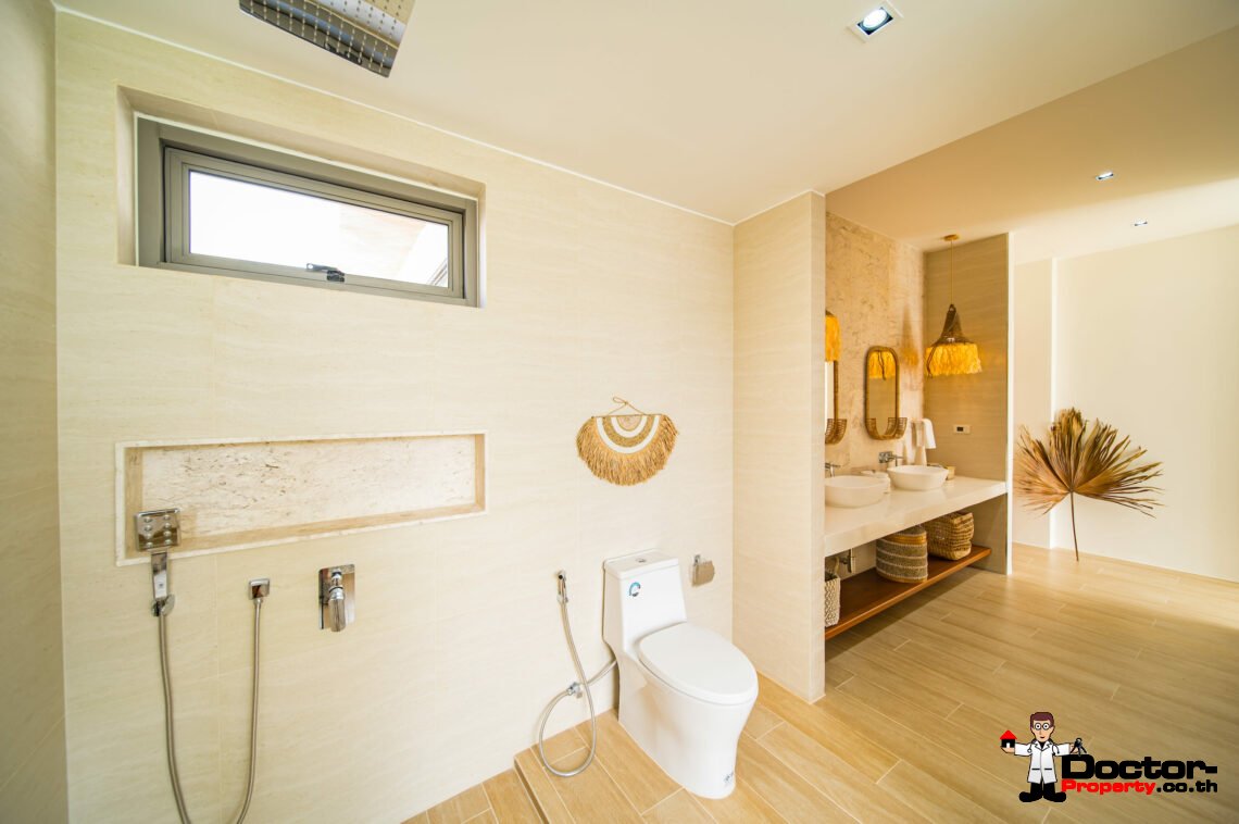 Exquisite 3 Bedroom Balinese Villa Just Moments from Bangrak Beach