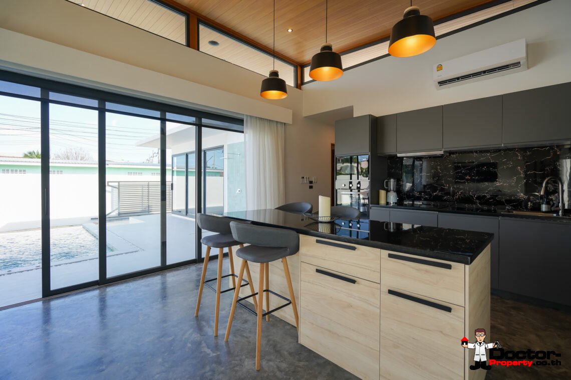 New 3 Bedroom Pool Villa in Bang Rak, Koh Samui – For Sale