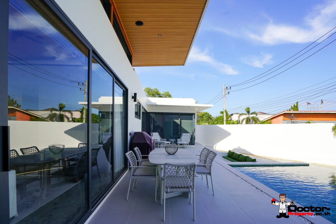 New 3 Bedroom Pool Villa in Bang Rak, Koh Samui – For Sale