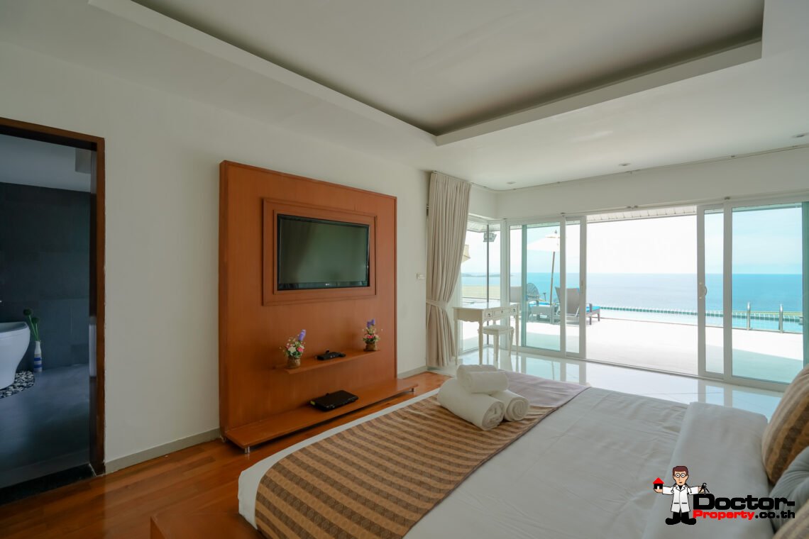 5 Bedroom Villa with Amazing Sea View in Chaweng Noi, Koh Samui – For Sale