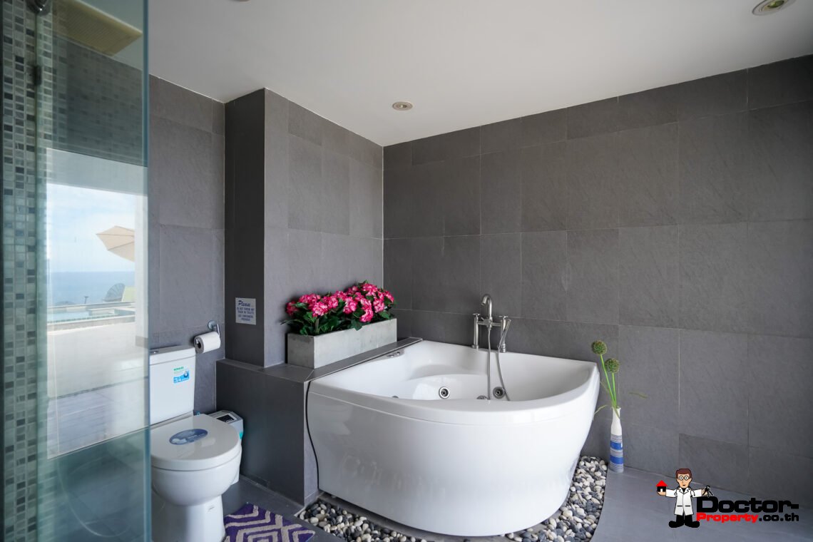 5 Bedroom Villa with Amazing Sea View in Chaweng Noi, Koh Samui – For Sale