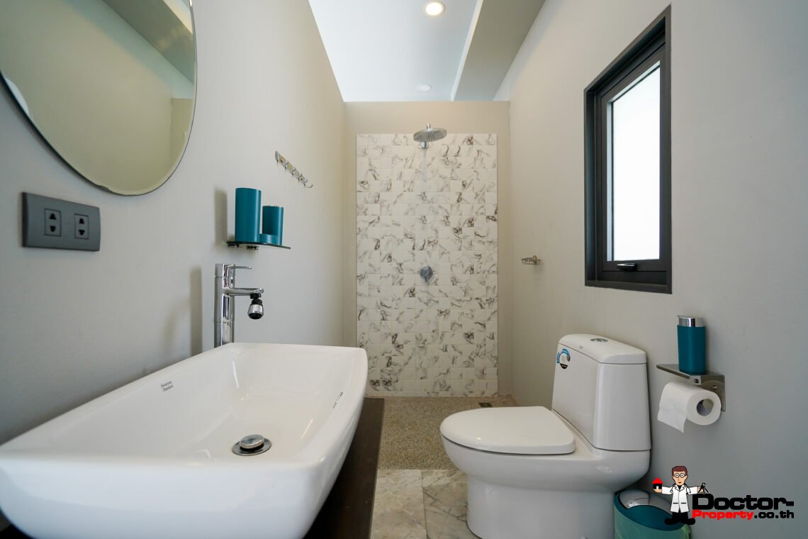 3 Bedroom Seaview Villa with Easy Access – Chaweng Noi, Koh Samui – For Sale