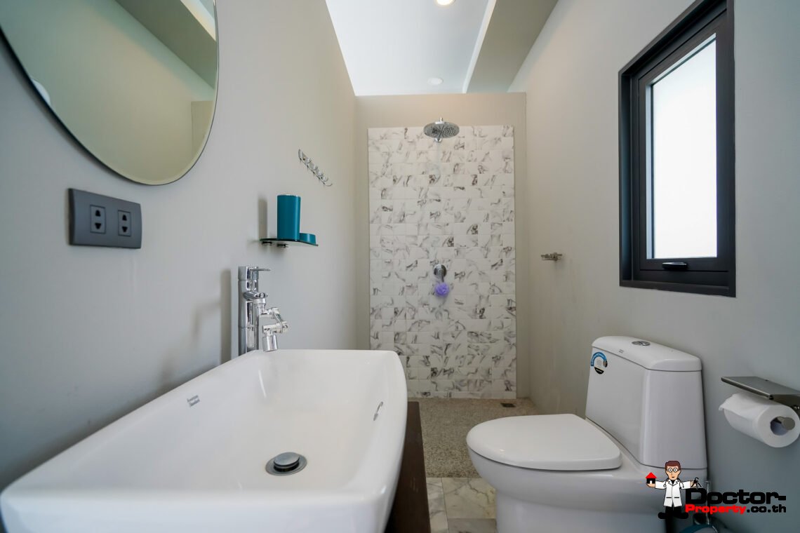 3 Bedroom Seaview Villa with Easy Access – Chaweng Noi, Koh Samui – For Sale