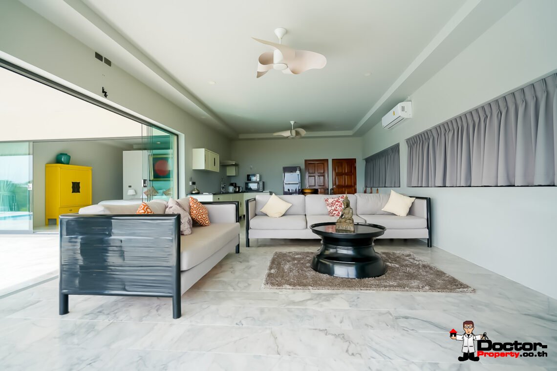 3 Bedroom Seaview Villa with Easy Access – Chaweng Noi, Koh Samui – For Sale