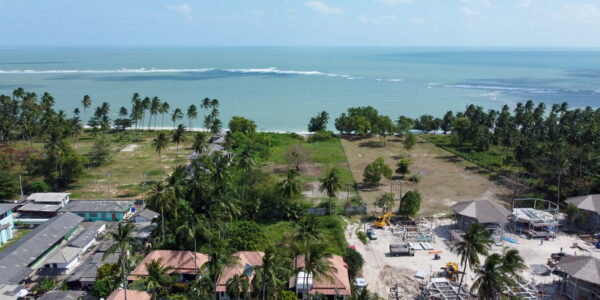 1,240 Sqm land,  next to the beach in Hua Thanon, Koh Samui – For Sale