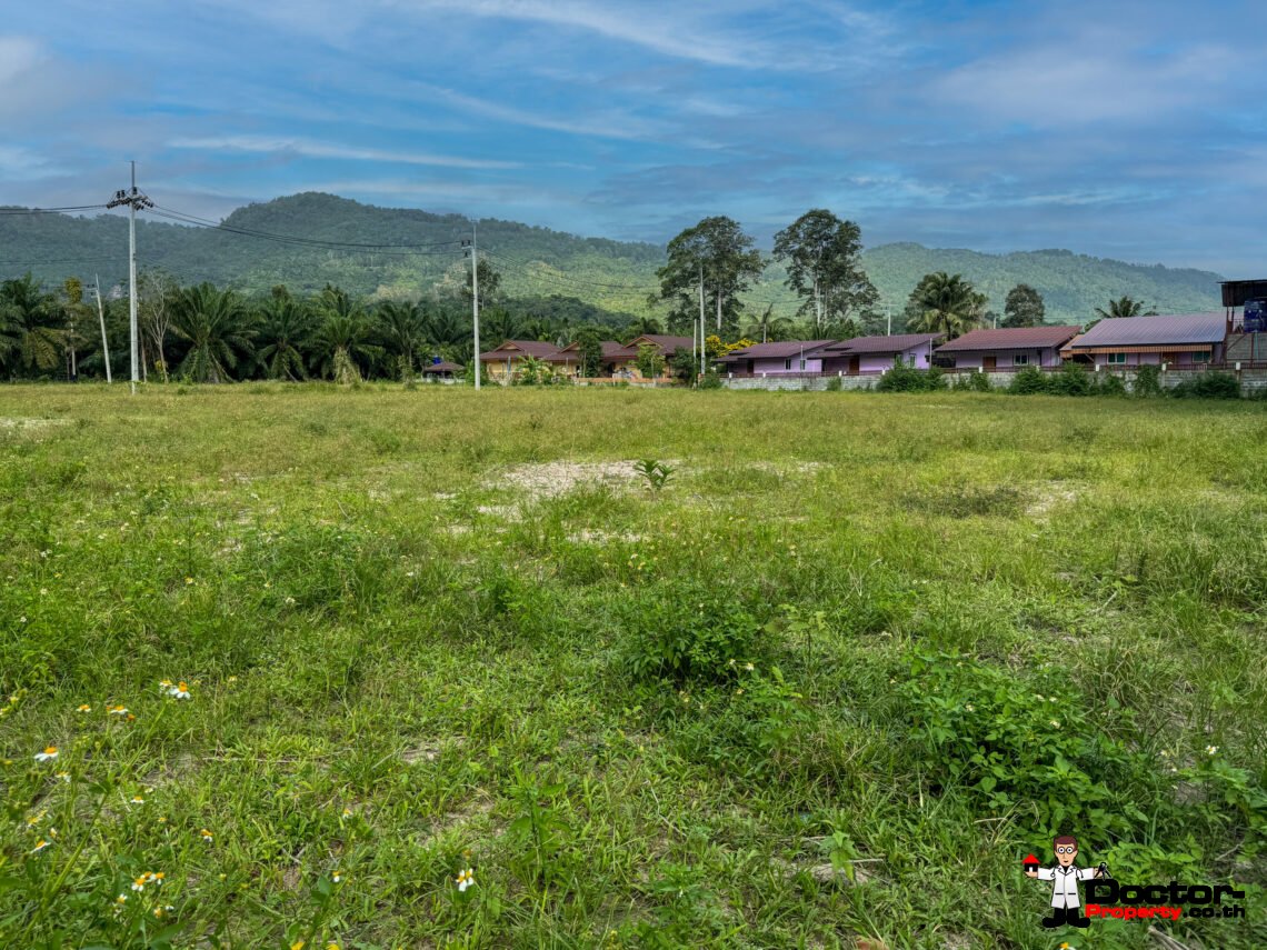 1 Rai of Flat Land 300m to Main Road – Na Mueang, Koh Samui – For Sale