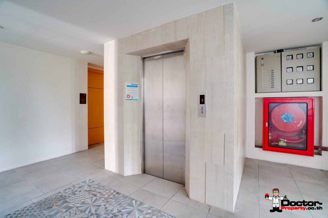 2 Bedroom Condominium – Chaweng, Koh Samui – For Sale