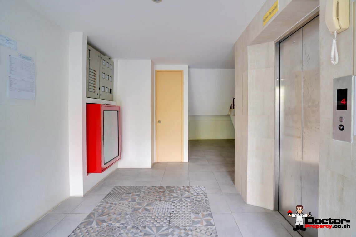 2 Bedroom Condominium – Chaweng, Koh Samui – For Sale