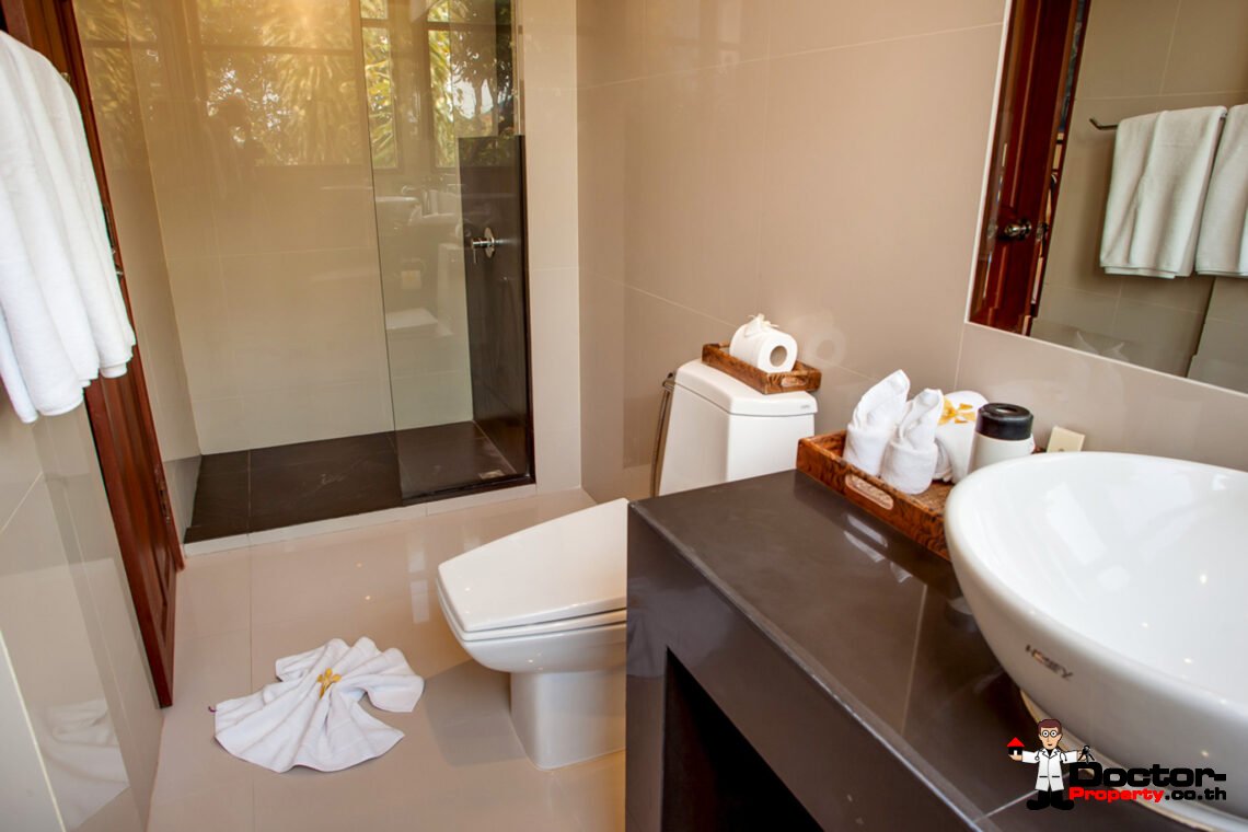 Luxurious 5 Bedroom Villa with Stunning Sea View in Cheong Mon, Koh Samui – For Sale