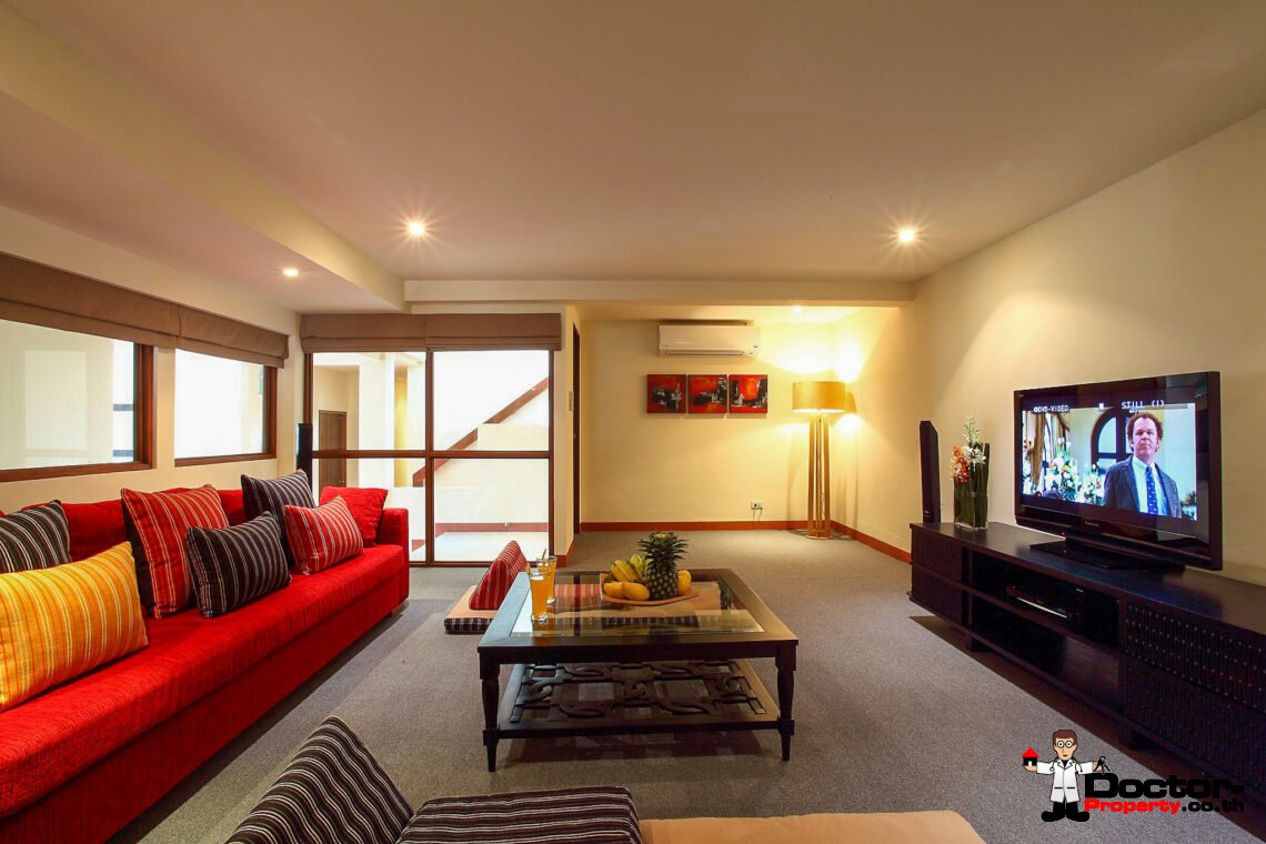 Luxurious 5 Bedroom Villa with Stunning Sea View in Cheong Mon, Koh Samui – For Sale