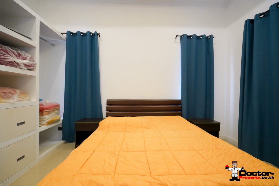 6 Bedroom Sea View Villa with Spacious Garden in Bang Rak, Koh Samui – For Sale