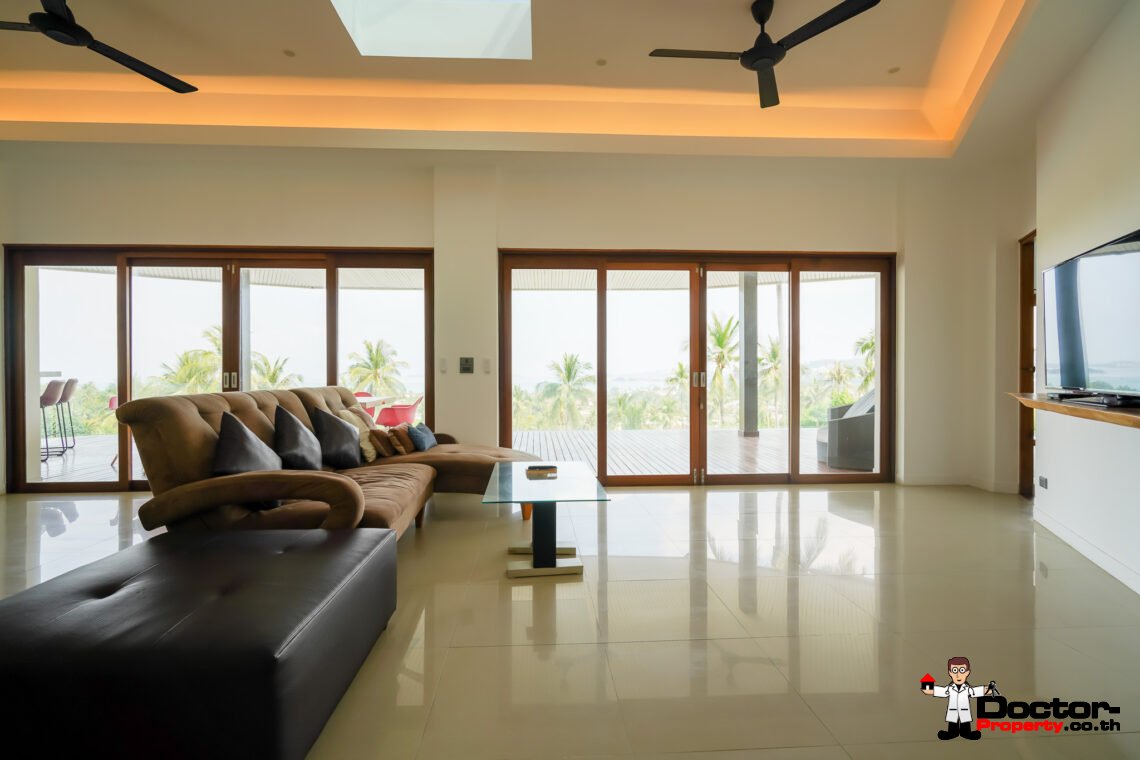 6 Bedroom Sea View Villa with Spacious Garden in Bang Rak, Koh Samui – For Sale