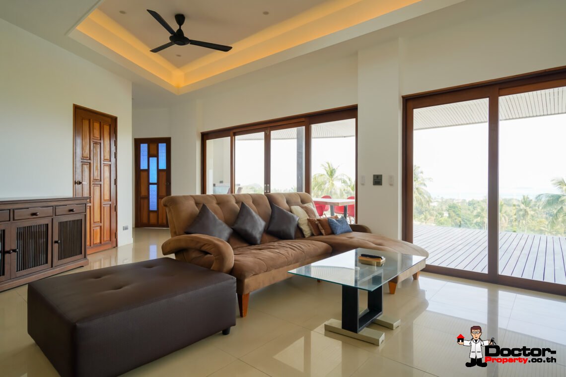 6 Bedroom Sea View Villa with Spacious Garden in Bang Rak, Koh Samui – For Sale