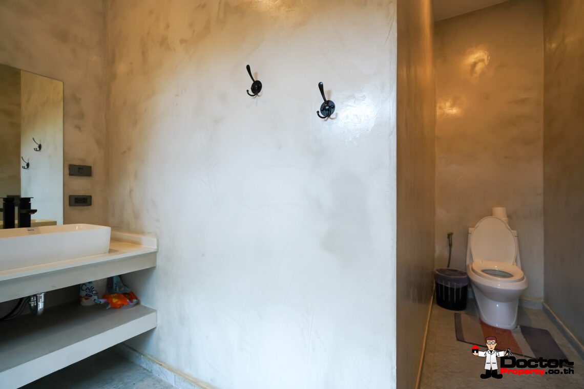 6 Bedroom Sea View Villa with Spacious Garden in Bang Rak, Koh Samui – For Sale