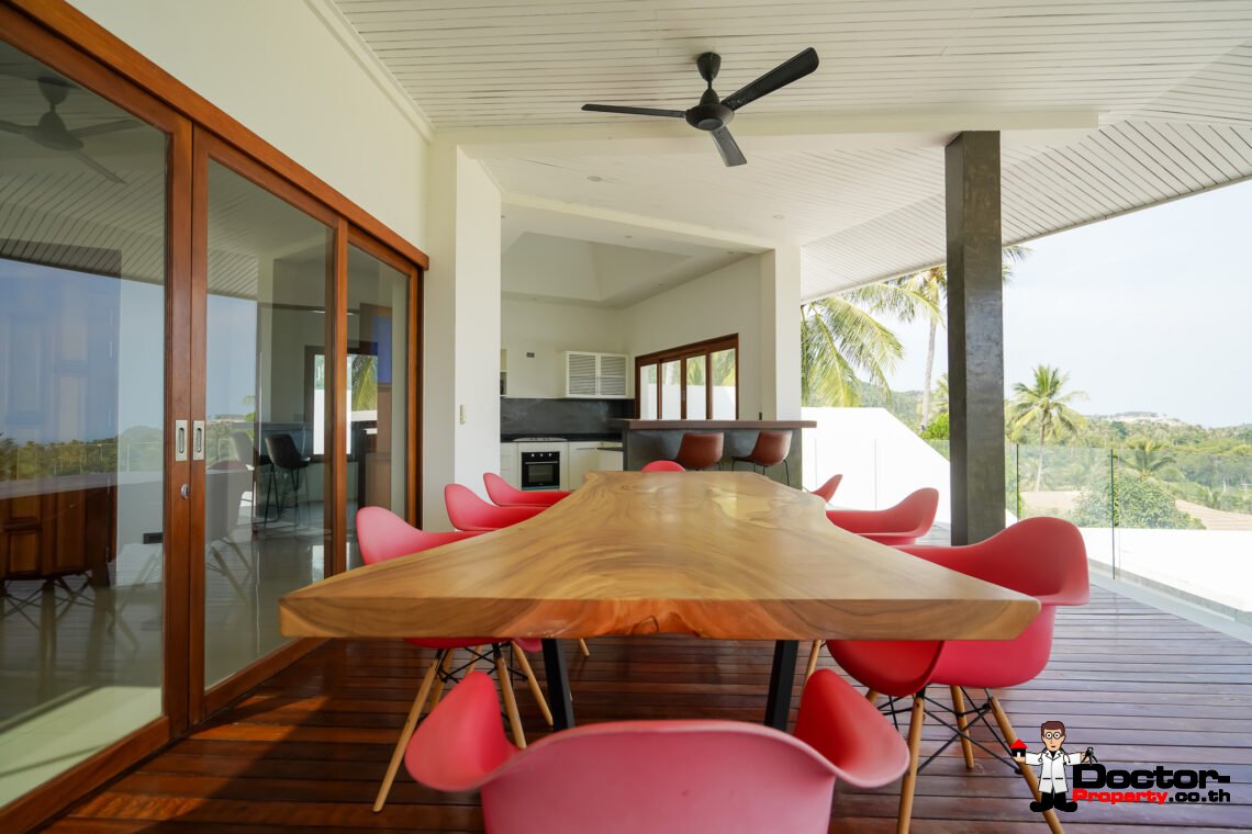 6 Bedroom Sea View Villa with Spacious Garden in Bang Rak, Koh Samui – For Sale