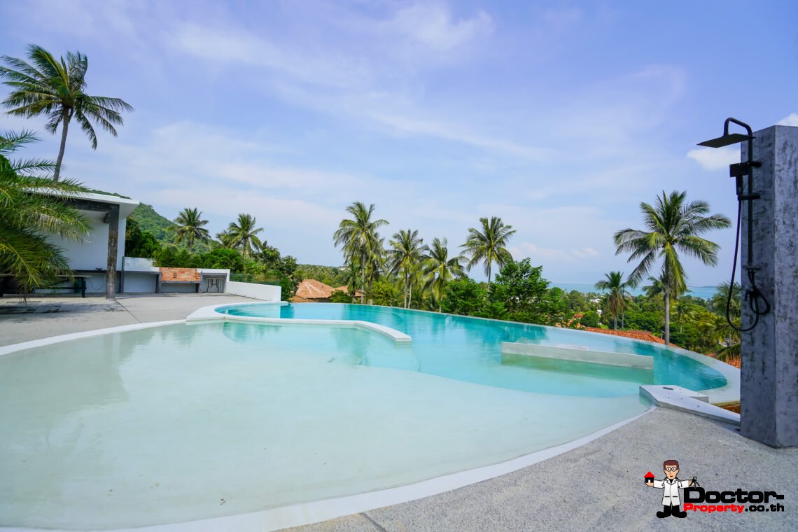 6 Bedroom Sea View Villa with Spacious Garden in Bang Rak, Koh Samui – For Sale