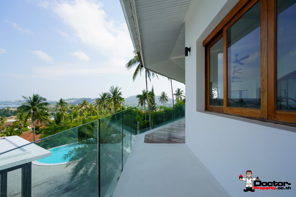 6 Bedroom Sea View Villa with Spacious Garden in Bang Rak, Koh Samui – For Sale