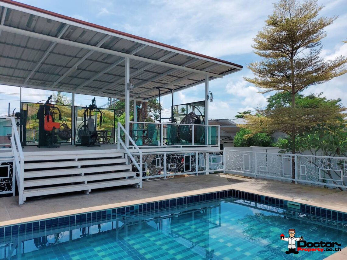 10 Rooms Residence with Private Area in Chaweng, Koh Samui – For Sale