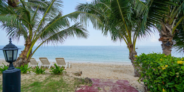 3 Bed Traditional Beachside House in Bang Por, Koh Samui – Lease For Sale