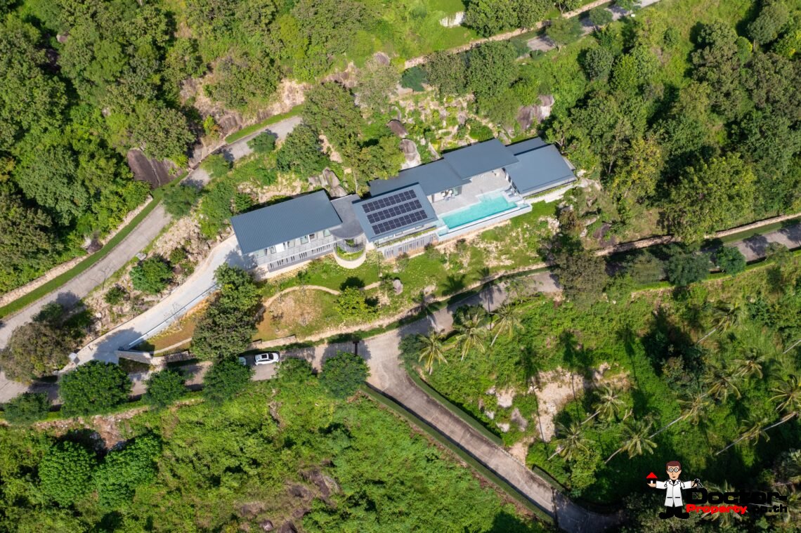 Modern Luxury Villa with Exhilarating Panorama in Na Mueang, Koh Samui – For Sale