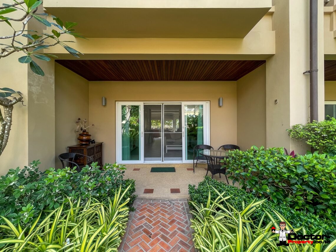 2 Bedroom Townhouse in Private Estate in Bang Rak, Koh Samui – For Sale