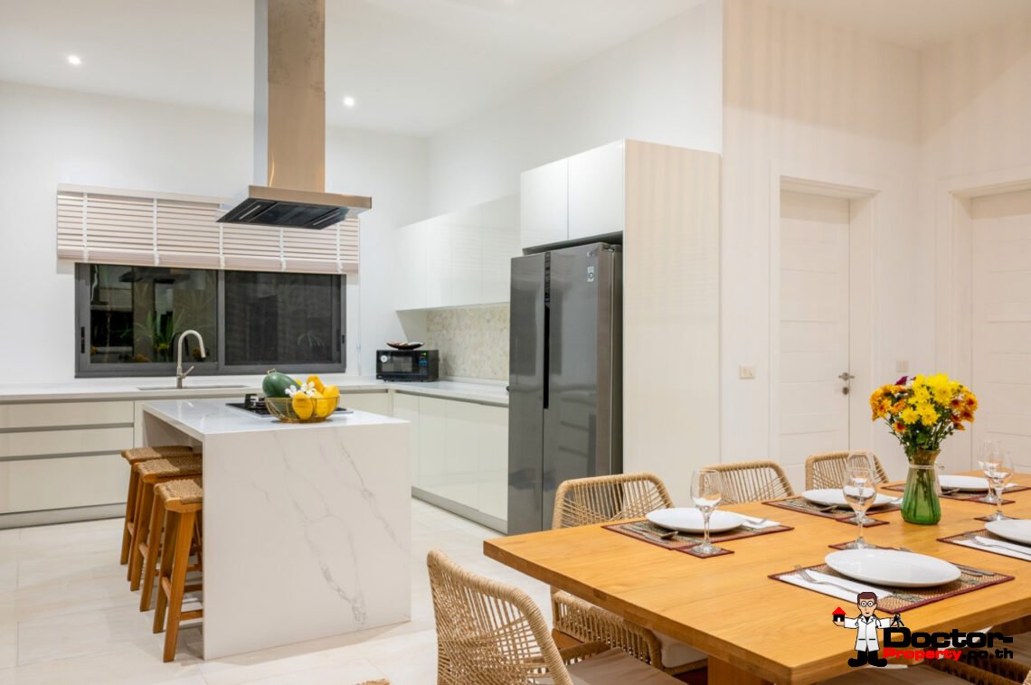 4 Bedroom Private Pool Villa with Sea View in Choeng Mon, Koh Samui – For Sale